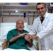SANATÇI HADİ ÇAMAN BAKIMEVİNDE